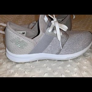 NEW BALANCE SNEAKERS